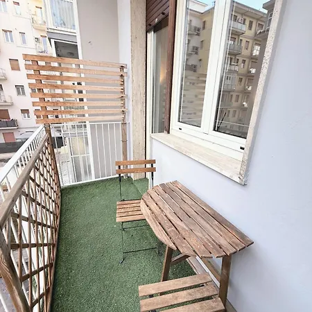 Apartmán Casa Ploy - Bright And Modern, Between The And The Center