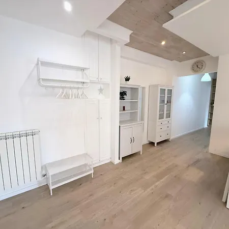 Casa Ploy - Bright And Modern, Between The And The Center