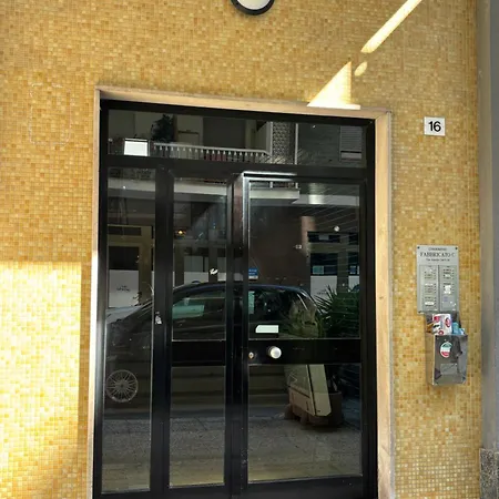 Casa Ploy - Bright And Modern, Between The And The Center * ペスカーラ