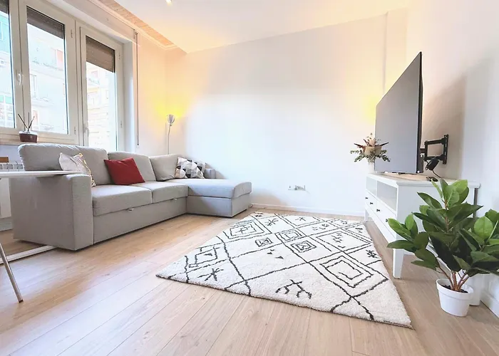 Casa Ploy - Bright And Modern, Between The And The Center Διαμέρισμα *