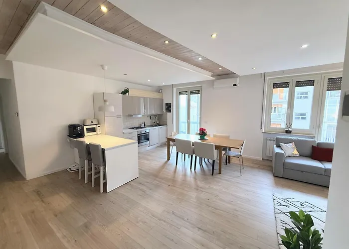 Casa Ploy - Bright And Modern, Between The And The Center Διαμέρισμα