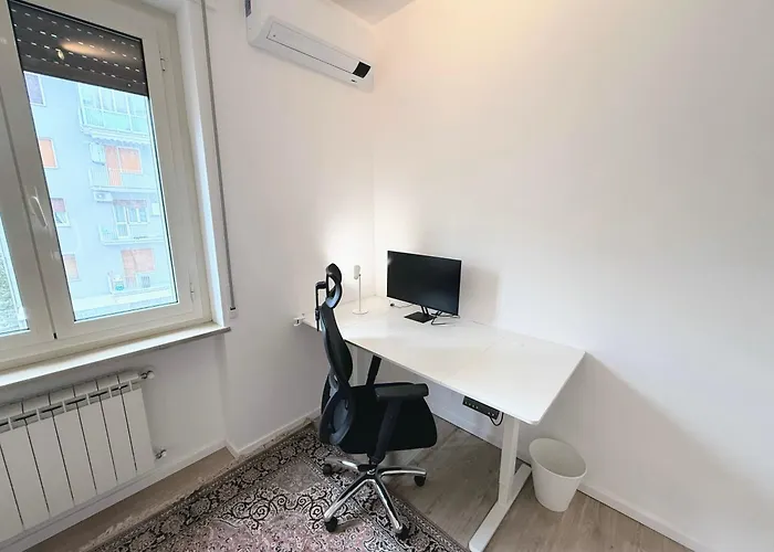 Casa Ploy - Bright And Modern, Between The And The Center Pescara